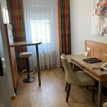 Longstay Inn, Homestead And Extended - Kral Apartment Erlangen